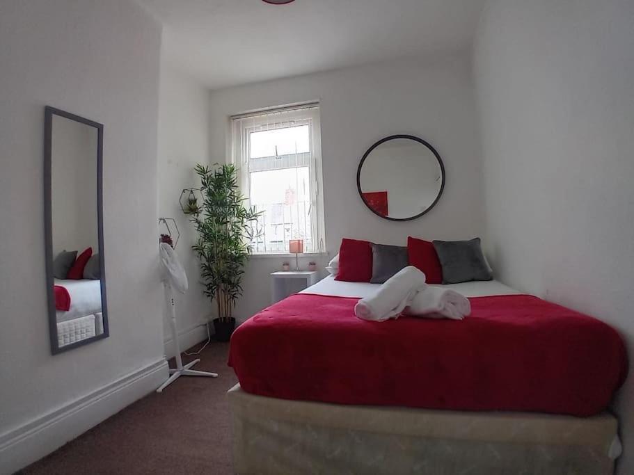 Large Family Home Central Location 3 Double Bedrooms And 1 Single Bedroom Cardiff Bagian luar foto